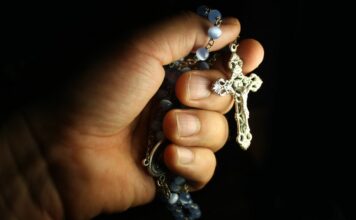 “Mai dialogare con il demonio” Rosario