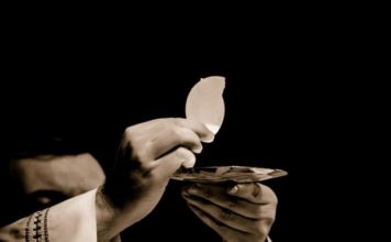 Ecco una Preghiera da recitare prima e dopo la comunione preghiere per la Comunione