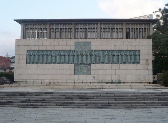 Nagasaki: Monumento ai martiri San Miki e compagni (Foto: Alex Tora - Wikimedia Commons