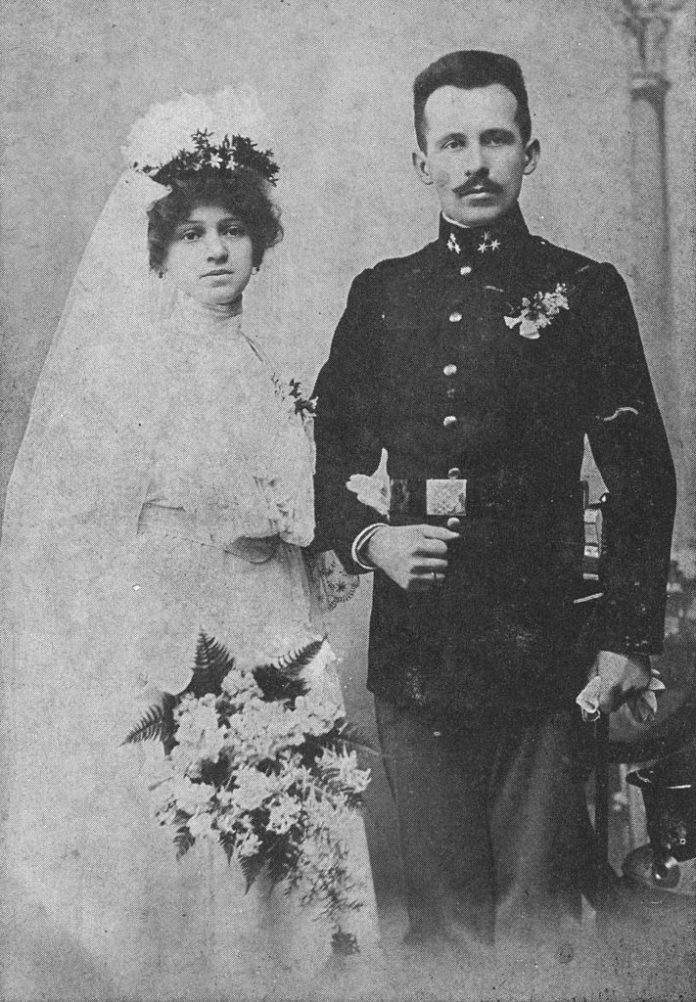 Karol ed Emilia Wojtyla il giorno del loro matrimonio (1904)