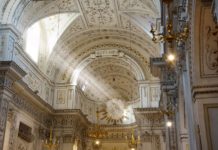La povertà arricchisce la chiesa