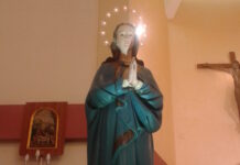 Contemplando Maria – “La benedizione materna di Maria per la pace”